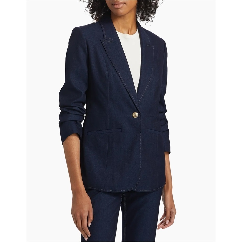 Elie Tahari

Gavi Twill SIngle-Button Blazer size 14